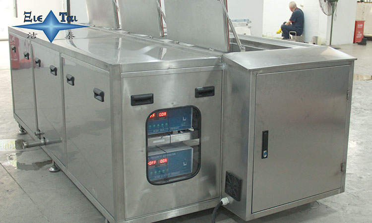 大型設(shè)備三天兩頭停機維修？潔泰大型超聲波清洗機，用非標定制告別“老爺機”時代