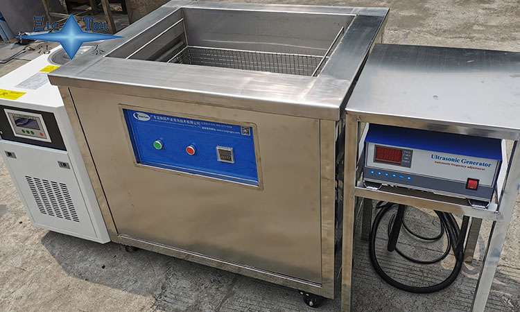 復(fù)雜工件洗不干凈?潔泰超聲波清洗機(jī):20年老師傅團(tuán)隊(duì)為你非標(biāo)定制專屬清洗方案 潔泰-20年老師傅團(tuán)隊(duì)非標(biāo)定制-復(fù)雜工件超聲波清洗機(jī)