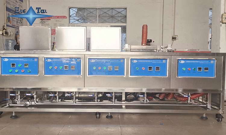 把臟零件丟進(jìn)水里,為什么自己就變干凈了?——潔泰超聲波清洗機(jī)揭秘 把臟零件丟進(jìn)水里,為什么自己就變干凈了?——潔泰超聲波清洗機(jī)揭秘