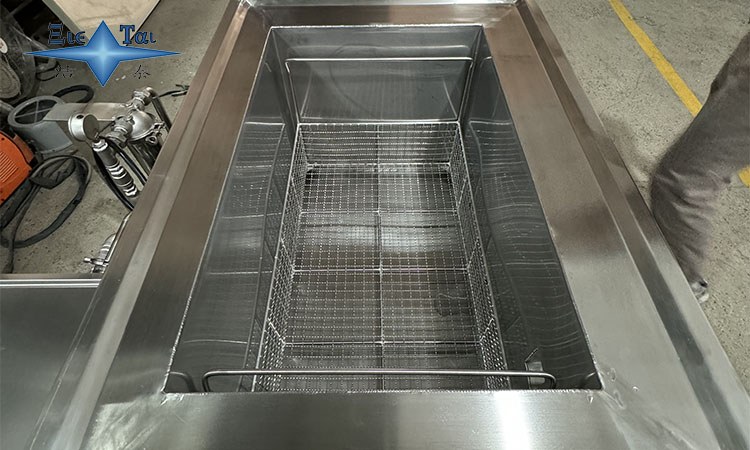 超聲波清洗機怎么選？潔泰20年老師傅團隊：專治各種“奇形怪狀”，非標定制不將就